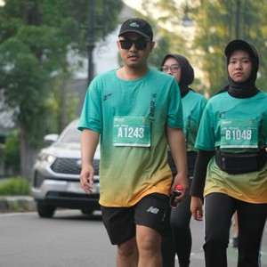 Race photo from BAUR RUN 2025