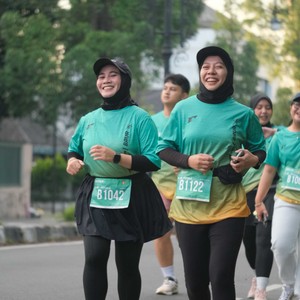 Race photo from BAUR RUN 2025