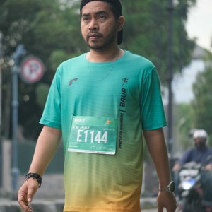 Race photo from BAUR RUN 2025