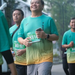 Race photo from BAUR RUN 2025