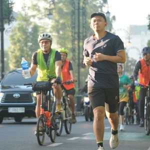 Race photo from BAUR RUN 2025