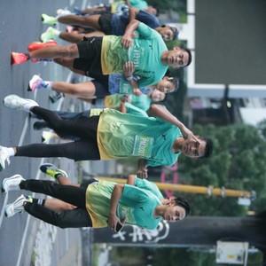 Race photo from BAUR RUN 2025