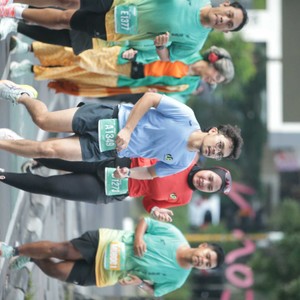 Race photo from BAUR RUN 2025
