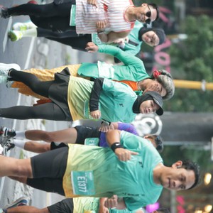Race photo from BAUR RUN 2025
