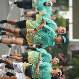 Race photo from BAUR RUN 2025