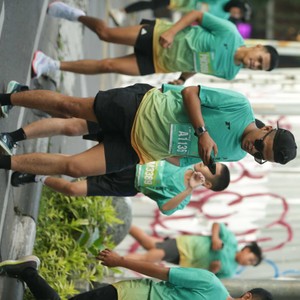 Race photo from BAUR RUN 2025