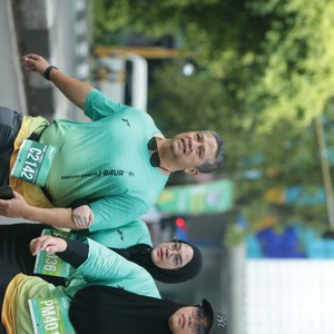 Race photo from BAUR RUN 2025