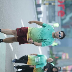 Race photo from BAUR RUN 2025