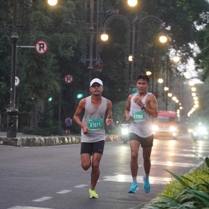 Race photo from BAUR RUN 2025