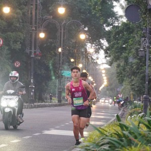 Race photo from BAUR RUN 2025