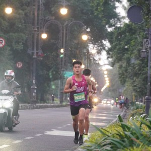 Race photo from BAUR RUN 2025