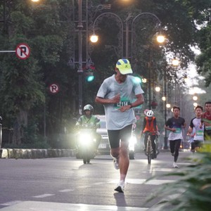 Race photo from BAUR RUN 2025