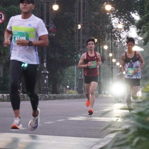 Race photo from BAUR RUN 2025