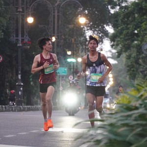 Race photo from BAUR RUN 2025