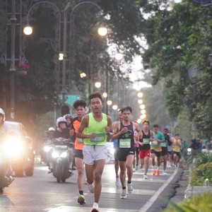 Race photo from BAUR RUN 2025