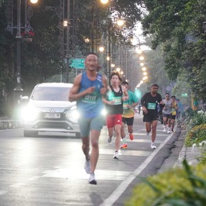 Race photo from BAUR RUN 2025