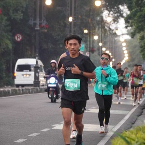 Race photo from BAUR RUN 2025