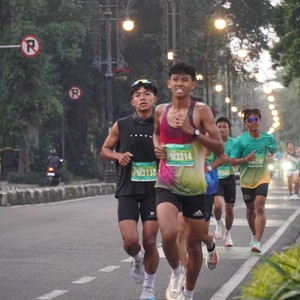 Race photo from BAUR RUN 2025