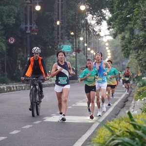 Race photo from BAUR RUN 2025