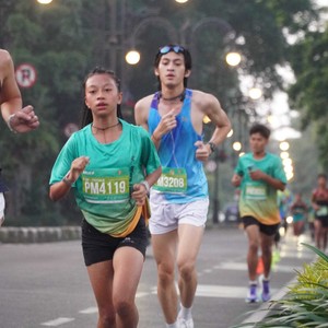 Race photo from BAUR RUN 2025