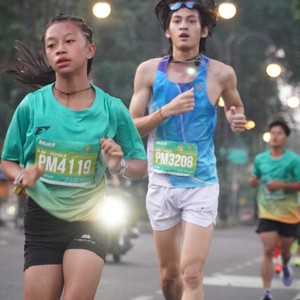 Race photo from BAUR RUN 2025