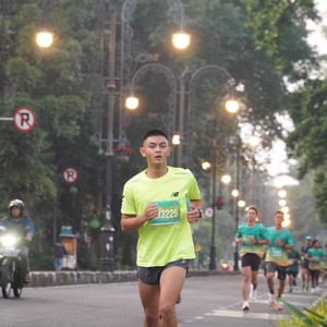 Race photo from BAUR RUN 2025