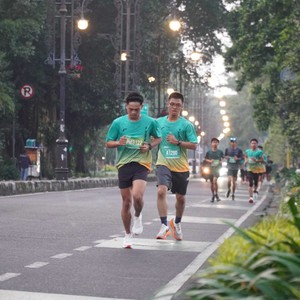 Race photo from BAUR RUN 2025