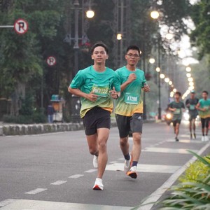 Race photo from BAUR RUN 2025