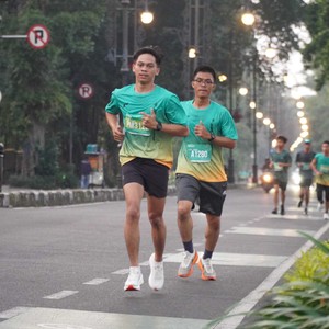 Race photo from BAUR RUN 2025