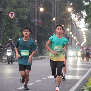 Race photo from BAUR RUN 2025