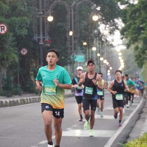 Race photo from BAUR RUN 2025