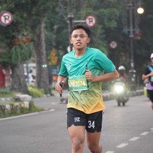 Race photo from BAUR RUN 2025