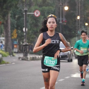 Race photo from BAUR RUN 2025