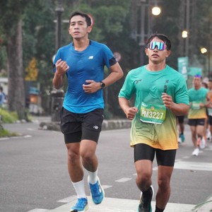 Race photo from BAUR RUN 2025