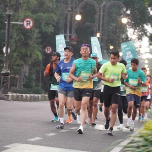 Race photo from BAUR RUN 2025