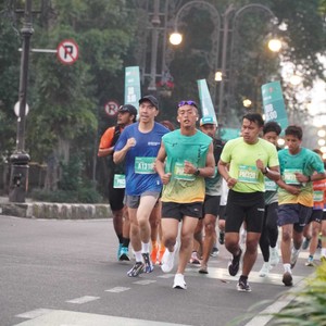 Race photo from BAUR RUN 2025