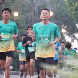 Race photo from BAUR RUN 2025