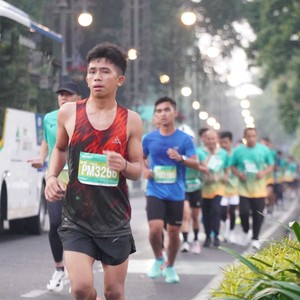 Race photo from BAUR RUN 2025