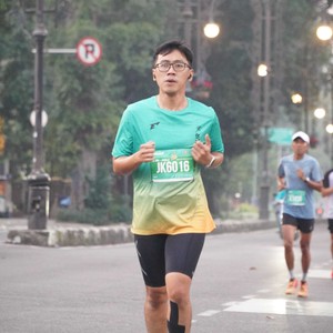Race photo from BAUR RUN 2025