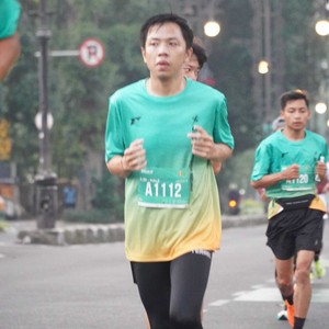 Race photo from BAUR RUN 2025