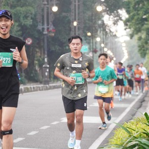 Race photo from BAUR RUN 2025