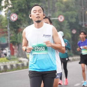 Race photo from BAUR RUN 2025