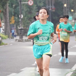 Race photo from BAUR RUN 2025