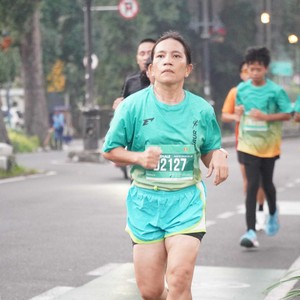 Race photo from BAUR RUN 2025