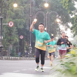 Race photo from BAUR RUN 2025