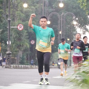 Race photo from BAUR RUN 2025