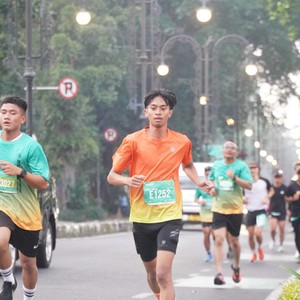 Race photo from BAUR RUN 2025