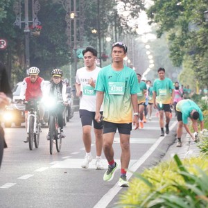 Race photo from BAUR RUN 2025
