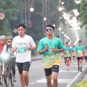 Race photo from BAUR RUN 2025