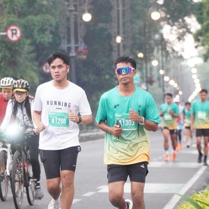 Race photo from BAUR RUN 2025